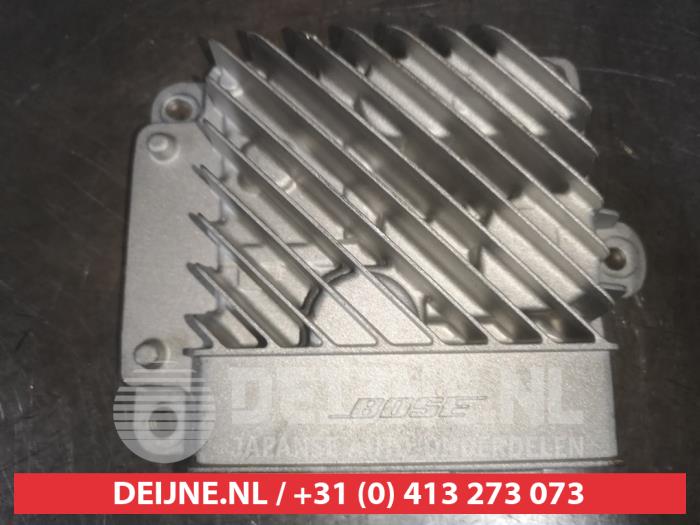 Mazda MX-5 Radio versterker O550662