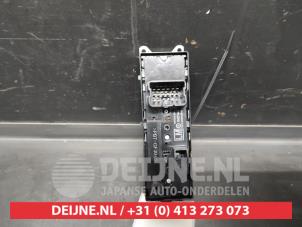 Mitsubishi Space Star Multi-functional window switch O550776 photo 2