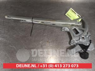 Toyota Verso-S Window mechanism 4-door, front left O550858 photo 2