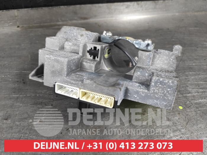 Mazda 3 Steering lock O550915