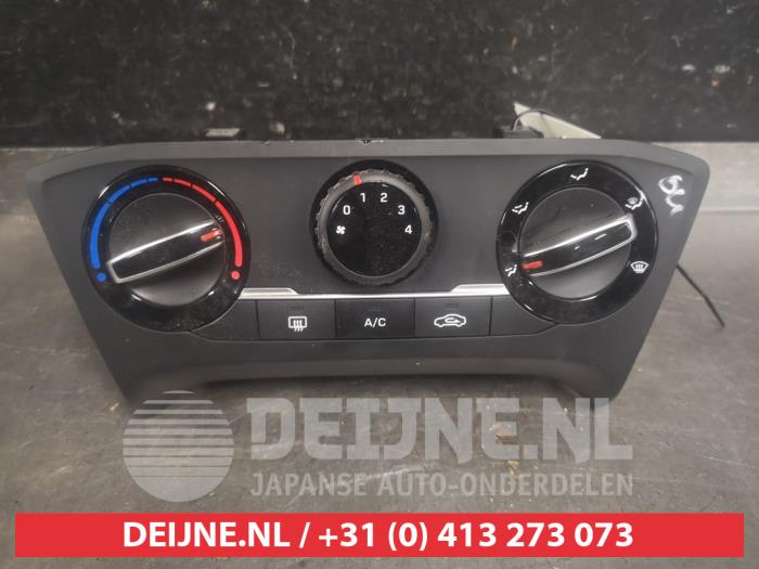 Hyundai I20 Kachel Bedieningspaneel O551212