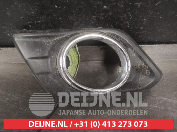 Nissan X-Trail Bumper grille O551314