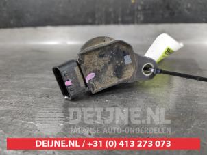 Toyota Yaris Ignition coil O551456 photo 2