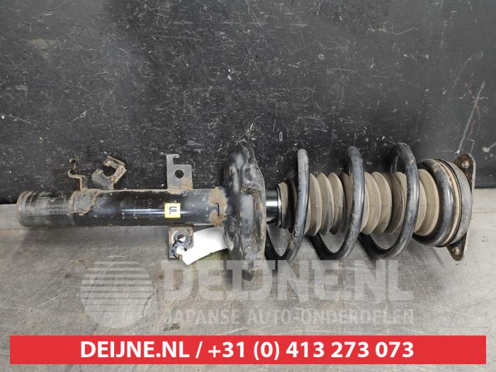 Nissan X-Trail Front shock absorber rod, left O551694