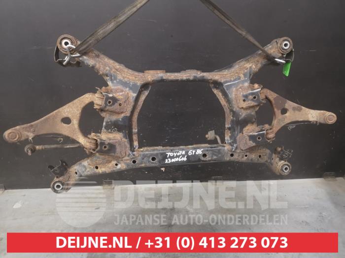 Toyota GT86 Träger hinten O551746