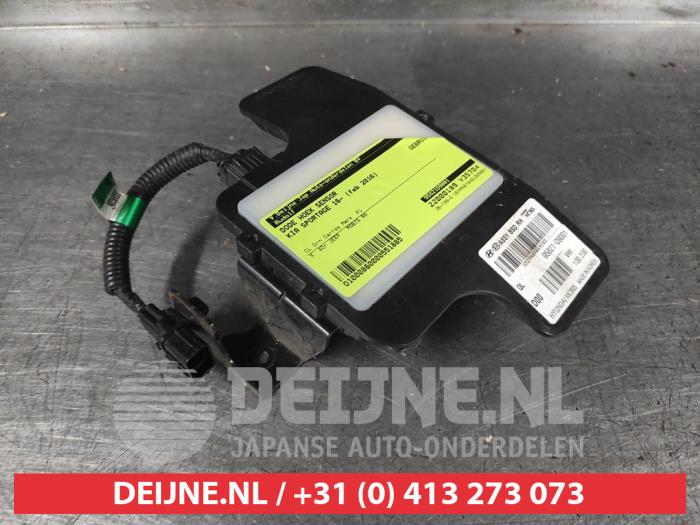 Kia Sportage Dode hoek sensor O551885