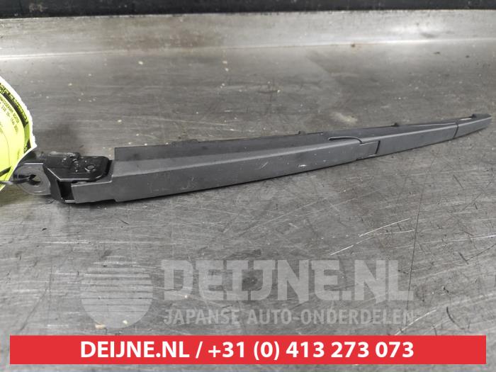 Hyundai I10 Rear wiper arm O551900
