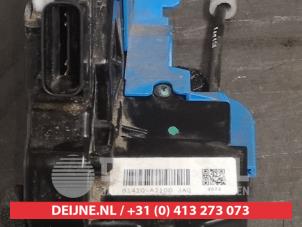 Kia Ceed Rear door lock mechanism 4-door, left O552286 photo 3