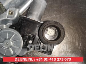Toyota C-HR Ruitmechaniek 4Deurs rechts-achter O552371 foto 2