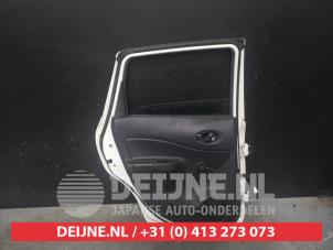 Nissan Note Tür 4-türig links hinten O552518 foto 2