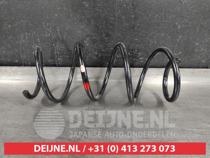 Mazda CX-3 Federschraube vorne O552559