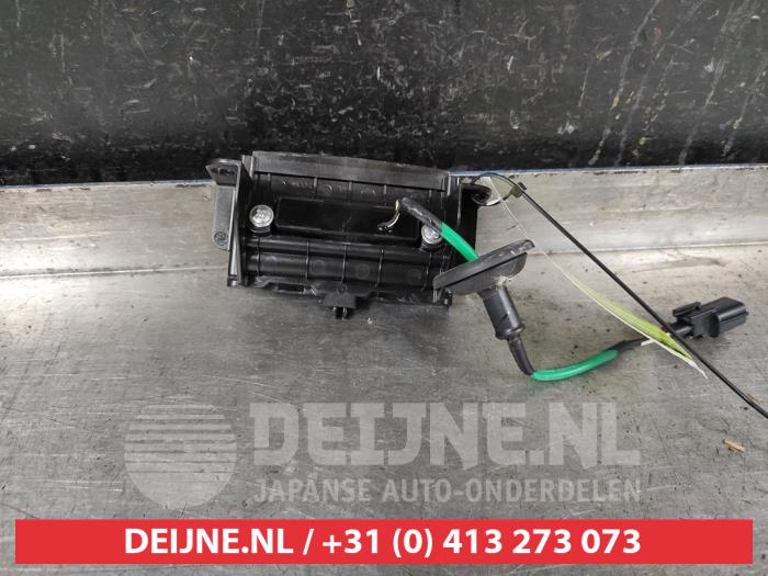 Kia Picanto Schakelaars achterklep voorraad Onderdelenlijn.nl