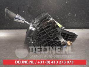 Toyota Verso-S Automatic gear selector O553829 photo 2