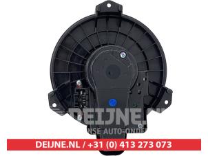 Toyota Prius Kachel Ventilatiemotor O9990008228 foto 2