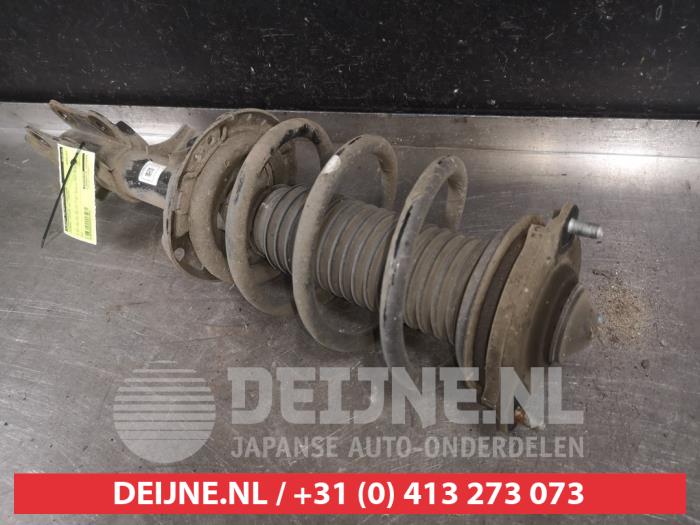 Hyundai Tucson Front shock absorber rod, left O553953