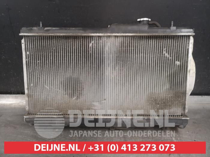 Gebruikte Radiateur Subaru Impreza II Plus (GG) 2.0 GX 4x4 Prijs € 100,00 Margeregeling aangeboden door V.Deijne Jap.Auto-onderdelen BV