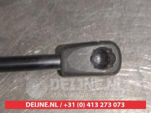 Kia Stonic Gasdämpfer links hinten O554267 foto 3