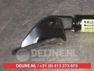 Kia Stonic Gasdämpfer rechts hinten O554268 foto 2