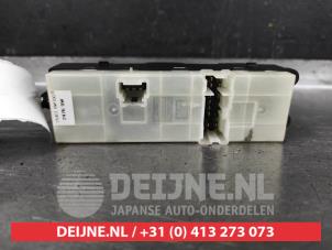 Nissan Murano Multi-functional window switch O554462 photo 2