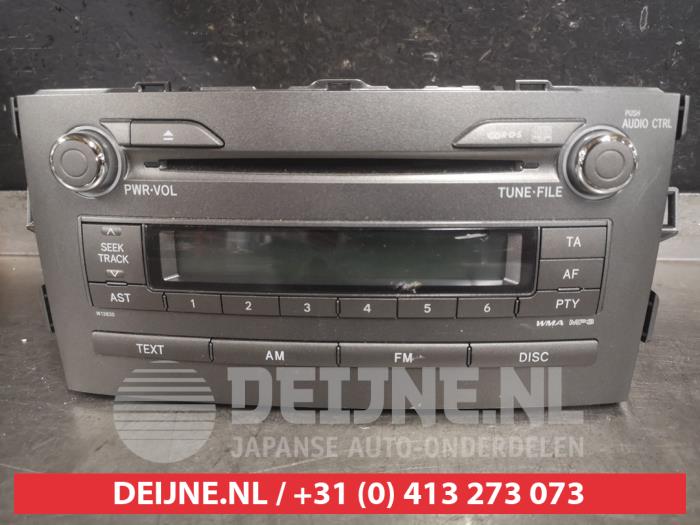 Toyota Auris Radio O554931