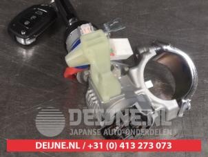 Hyundai I20 Kontaktslot+Sleutel O554988 foto 3
