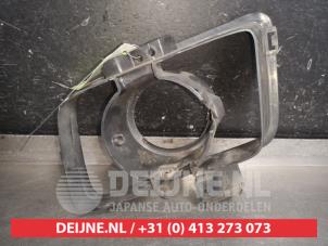 Mazda 5 Stoßstangenrost O555201 foto 2