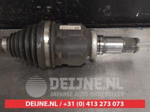 Toyota Prius Plus Front drive shaft, right O555240 photo 3
