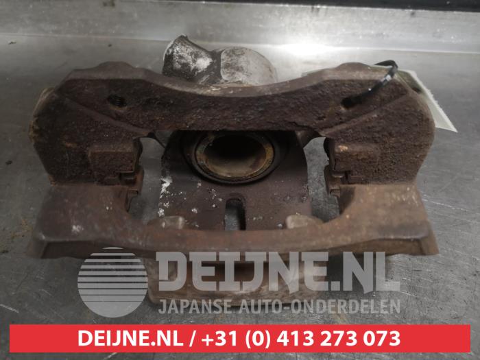 Toyota Prius Plus Remklauw (Tang) rechts-achter O555243