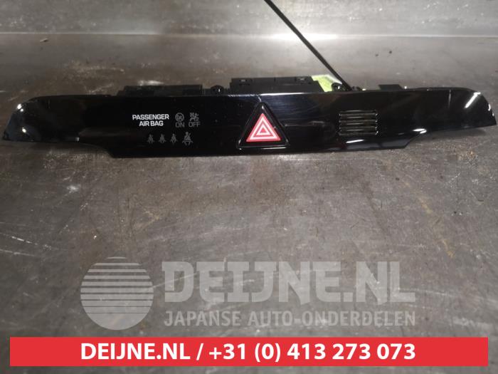 Hyundai Tucson Panikbeleuchtung Schalter O555251