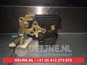 Daewoo Leganza Front door lock mechanism 4-door, right O280945 photo 2