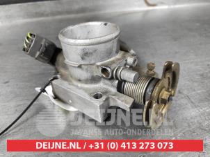 Mazda Demio Drosselklappengehäuse O356111 foto 2