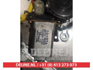 Toyota Previa Window mechanism 4-door, front left O276022 photo 3