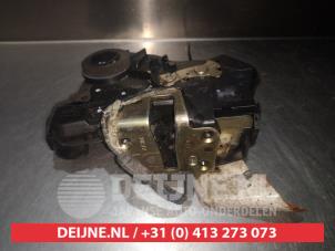 Toyota Landcruiser Door lock mechanism 4-door, front left O279898 photo 2