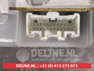 Mazda 5 Odometer KM O304169 photo 3