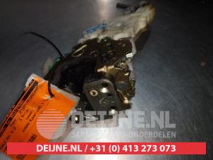 Subaru Impreza Türschlossmechanik 4-türig links hinten O280176 foto 3