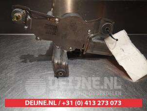 Toyota Corolla Rear wiper motor O301416 photo 2
