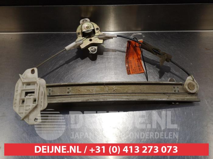 Hyundai Lantra Rear door window mechanism 4-door, left O290335