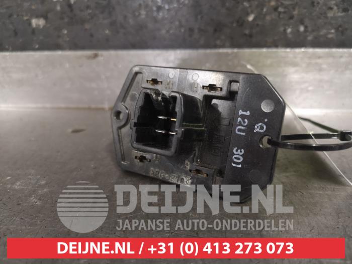 Toyota Yaris Verso Kachel Weerstand O368359