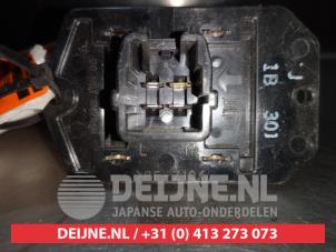 Toyota Yaris Verso Heizung Widerstand O368360 foto 4