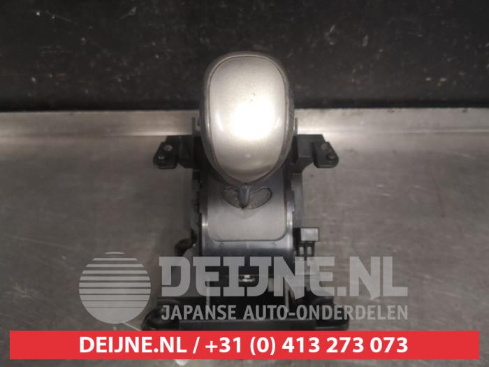 Gebruikte Selectiehendel automaat Toyota Auris (E15) 1.6 Dual VVT-i 16V Prijs € 40,00 Margeregeling aangeboden door V.Deijne Jap.Auto-onderdelen BV