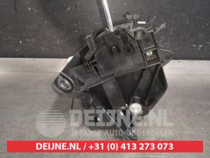 Toyota Auris Automatic gear selector O555975 photo 2