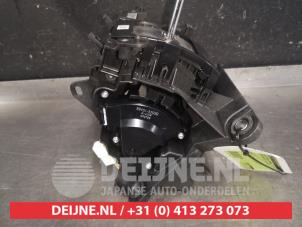Toyota Auris Automatic gear selector O555975 photo 3