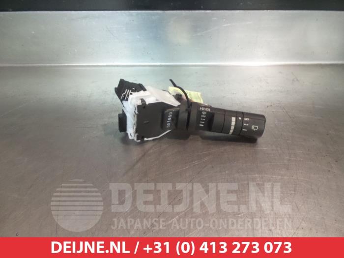Nissan Murano Ruitenwis Schakelaar O309759