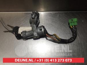 Honda Civic Ignition lock + key O335629 photo 2