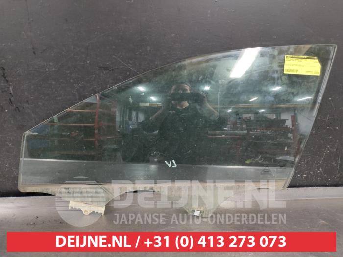 Hyundai I30 Türscheibe 4-türig links vorne O556376