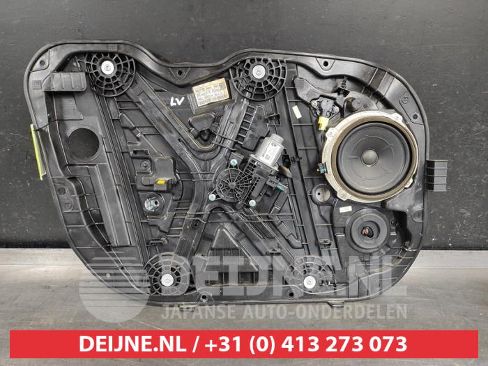 Hyundai I30 Ruitmechaniek 4Deurs links-voor O556378