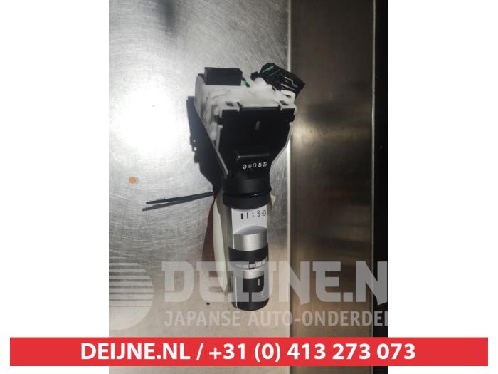 Nissan 350 Z Ruitenwis Schakelaar O309748