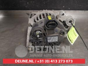 Alternator van een Hyundai iX35 (LM) 2.0 16V 4x4 2010