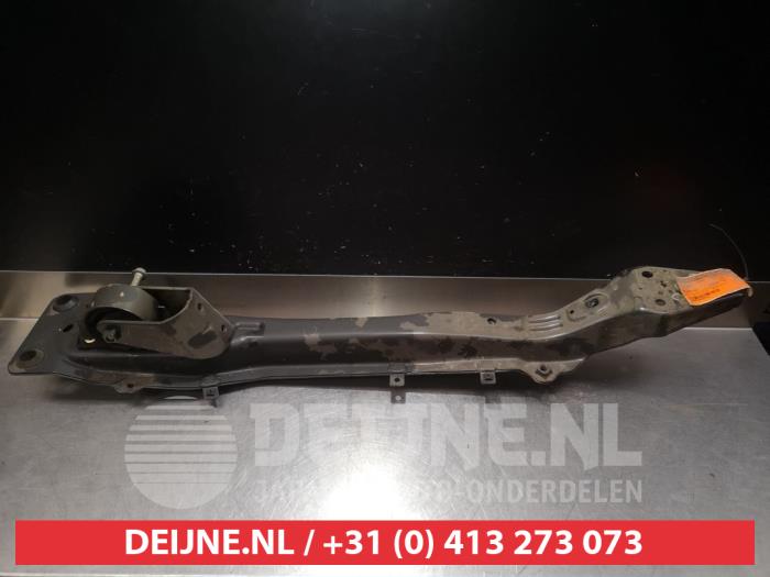 Gebruikte Voortrein Bint Nissan Primera (P12) 1.8 16V Prijs € 25,00 Margeregeling aangeboden door V.Deijne Jap.Auto-onderdelen BV