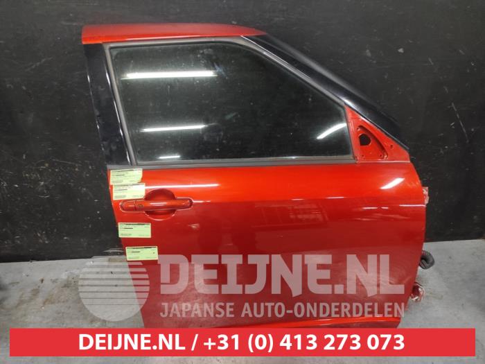 Suzuki Swift Front door 4-door, right O556615